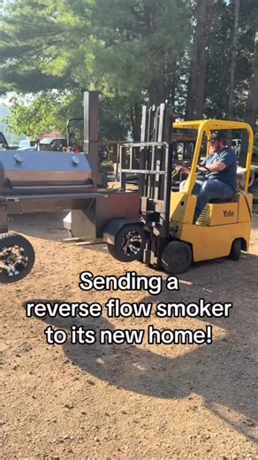 91K views · 1.4K reactions | Reverse flow smoker heading to its new home #chiassonsmoke #fabrication #welding #diy #bbq | Chiasson Smoke | Facebook