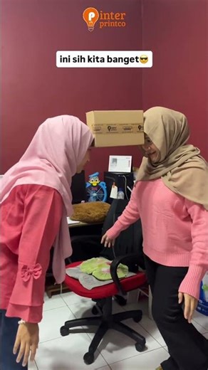Ketika manajer nyuruh kerja pake kepala😛 #comedy #office #officelife #coworkersbelike