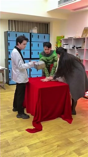 The Clever Angel Saw Through The Clown's Scheme At A Glance#Angel#Clown