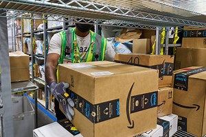 Amazon seeks to hire nearly 7K seasonal workers in Nevada