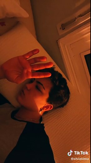 Understanding Sign Language Communication Techniques