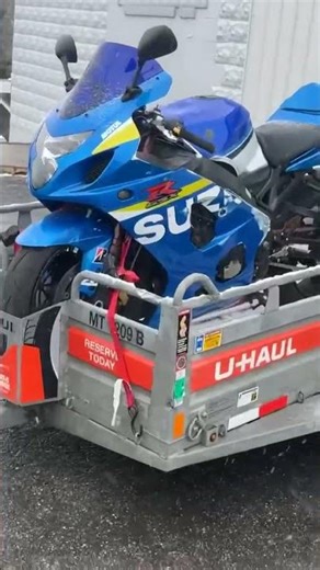 2014 Subaru Impreza 2.0 hatchback towing motorcycle