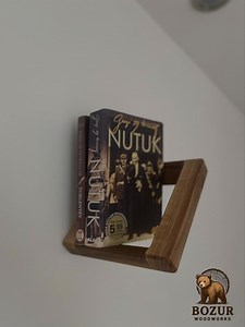 Minimalist Floating Walnut Book Shelf – Invisible Support Design - Etsy