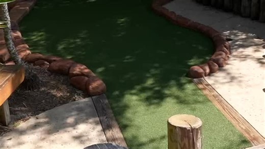 Congo River mini golf: Hole 9