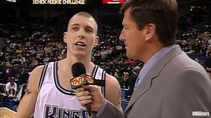 255K views · 5K reactions |  2000年的新秀對抗賽上，Jason Williams秀了一手神乎其技的手肘傳球，唯一可惜的是Raef LaFrentz最終沒能將球擺進。 | NBA Taiwan | Facebook