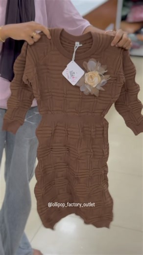 LOLLIPOP OTTAPALAM on Instagram: "Girls western dresses kids tops with pants bodycon dress dm for enquiries @lollipop_factory_outlet #kidsdress #girlswestern #newmodels #collection #ottapalam"