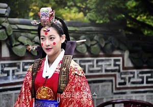 Korean traditional wedding makeup