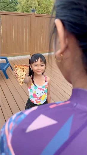 Pizza Hack at the Pool 🍕😂