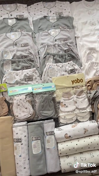 Membalas @aisyah alvi cek keranjang kuning ya kak 🥰✨ #perlengkapanbayi #perlengkapanbayibarulahir #listperlengkapannewborn #setnewborn #bajunewborn #setbajunewborn #bajufluffy #crucil #miyo #jumperbayi #sleepsuitbayi #bedongbayi #bajubayi #bajubaby