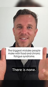 There is no single diet that “fixes” chronic fatigue syndrome. And anyone telling you otherwise is oversimplifying a very complex condition. What we see again and again is that extreme diets — fasting, keto, carnivore, restrictive vegan, cutting carbs often make people worse, especially when capacity is already low. Not because food doesn’t matter. But because under-fueling a stressed nervous system adds more load. What actually helps most people with M.E/CFS isn’t a diet. It’s a way of eating: 