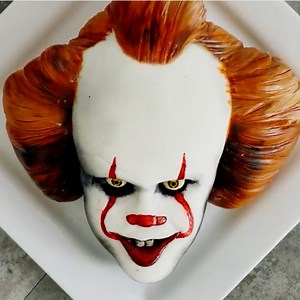 245K views · 1.8K reactions | IT Pennywise Cake | Koalipops | Facebook