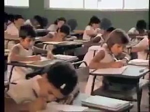 Viajem ao passado Viajem ao passado Imagens inéditas de Luanda nos anos 60/70. Este vídeo vai te fazer viajar para um tempo que desperta muita saudade da cidade capital de Angola. Se amas Luanda partilha! | História de Angola