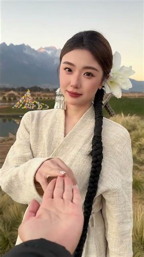 Frustrated with Constant Clothing Changes in Lijiang Spring? Me Too