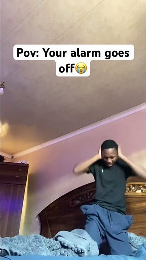 When your alarm goes off and you can’t find your phone 😭🤣 #viral #funny #comedy
