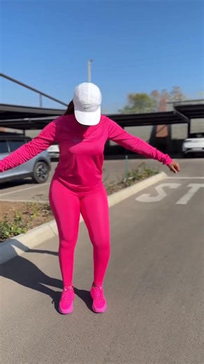 Slender or sdudla?? ♥️❤️💗😋😋😋 | Shandesh mama Muic