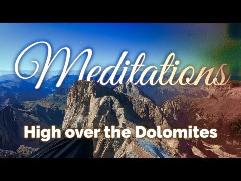Flying High Over the Dolomites – A Meditative Paragliding Journey
