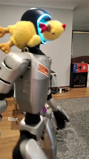 Blind Neighbourhood Nerd on Instagram: "ROBOT Chicken 烙 #robot #transformers #bumblebee"