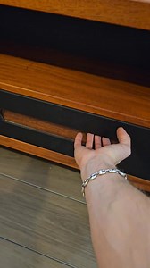 131K views · 1.3K reactions | Installer un tiroir sur coulisse sans prendre de mesure. #travailledubois #menuisier #diy #madeinfrance #bois #wood #atelier #atelierbois #bricolage #createur #createurdevideo #astuce #petitcopeau | Petitcopeau | Facebook