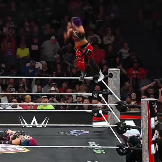 Rhea Ripley Confronts Iyo Sky & Naomi: WWE Showdown