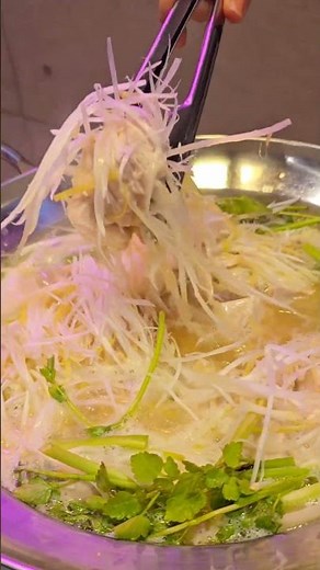 🍲🇰🇷五反田で話題！8時間煮込んだ濃厚タッカンマリ✨旨みたっぷりのスープは最後まで飲み干したくなる美味しさ。ふわふわケランチムやパリパリヤンニョムチキンも絶品🍻 #五反田グルメ #tokyofood