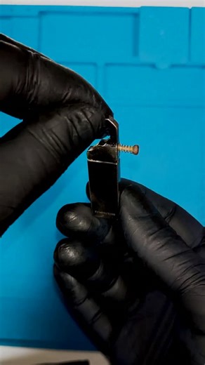 Data_Fixier on Instagram: "EVM 32GB Flash Drive Overview The EVM 32GB flash drive, such as models like EnX, EnStore, or EnStick, is a compact USB 2.0 or 3.2 Gen 1 device with a metal casing designed for durability, featuring read speeds up to 120MB/s and write speeds up to 50MB/s, making it suitable for data transfer but vulnerable to corrosion from salt water exposure. Salt Water Damage Effects Salt water exposure causes rapid corrosion on the USB drive's gold-plated contacts, PCB board, and co