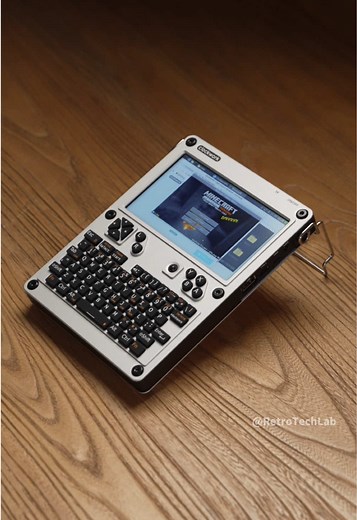 Tiny PC with Built-In Screen and Keyboard — Future-Ready Mini Laptop