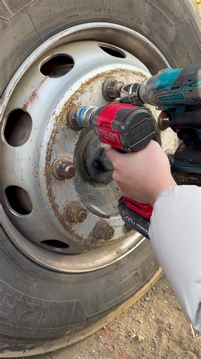 Impact Wrench Tool Set – 50% Off This Holiday