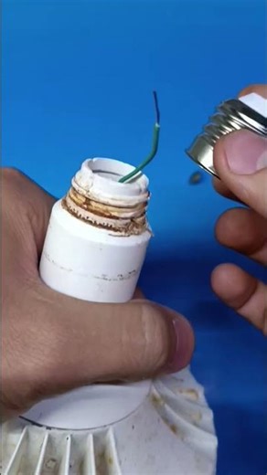 Fix Rusty Lamp Base in 3 Minutes - Easy DIY Repair! 🔧💡 #Shorts