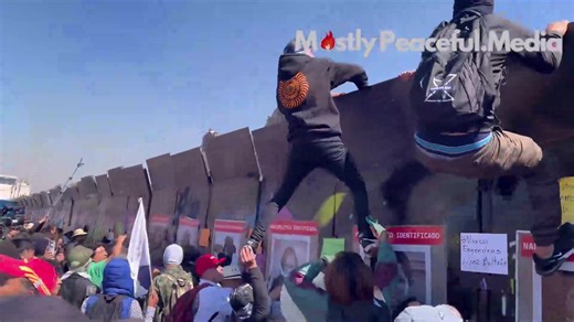 21K views · 484 reactions | Mexico in CHAOS as massive riots erupt across several cities 'Gen Z' protesters now destroying fences in attempt to storm National Palace | Global Freedom Movement | Facebook