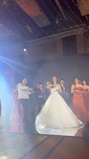 Wedding Reception with Groom and Host in One!