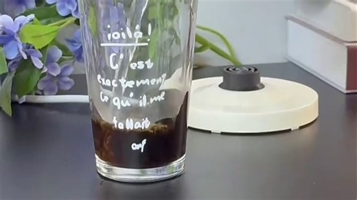 智能恒温一键加热，迷你便携不占地！