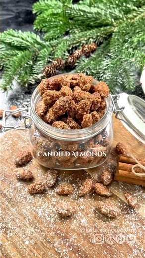 Caramelized Cinnamon Almonds - tastier than at the Christmas Market! 🌟 (full recipe in description)