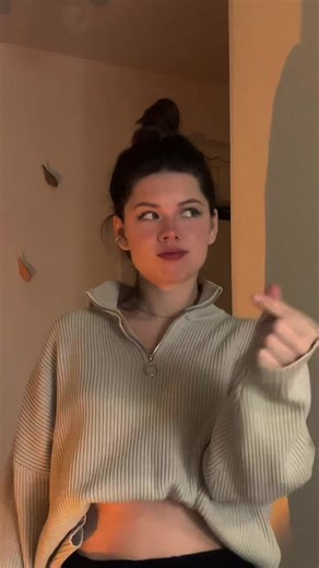 EKATERINA (@kat.pops)’s videos with 原聲 - 软 . - 隔壁坏姐姐 .