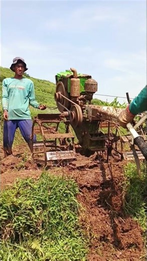 "The tractor is climbing a steep hill."✨🌾#fypシ゚viral #TractorLife #SoilPreparation #VillageLife