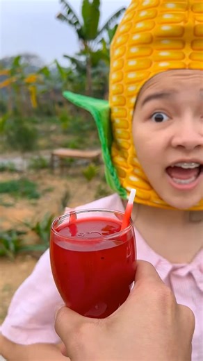 Gia 🍟🍡🍨đình vui vẻ, cùng cây kem socola b,,,,