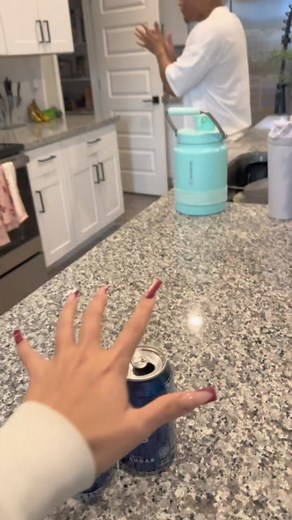 24K views · 408 reactions | Anytime I want to make bread I use this app!  @binpong_recycle and join the the eco-squad lynkkk in byooo #fyp #foryou #larobenz #viral #blowthisup #recycle #funny | Laro Benz | Facebook