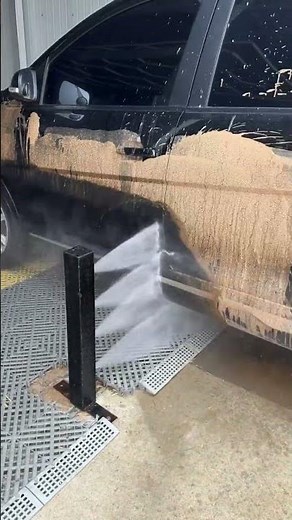 Fully automatic contactless car washing machine