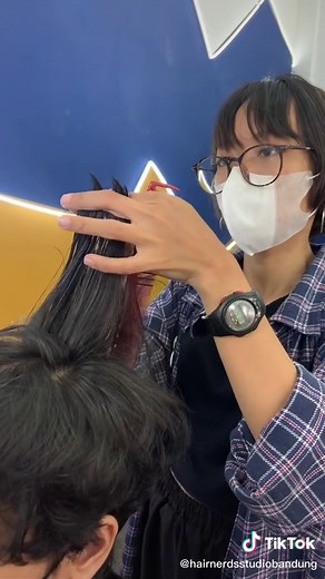 MULLET TWO BLOCK #hairnerdsstudio #hairnerdsstudiobandung #fyp #viral #tiktoktainment #fypシ #mulletsoftiktok #mullethaircut