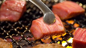 Japanese Olive Wagyu Beef Being Cooked Is So Satisfying // Bring Me Brb, adding this to our bucket list! 😍Who would you try this with? Right now it’s important to stay home and practice social distancing. We hope you’ll find our content entertaining, inspiring, or useful for a future trip. https://www.facebook.com/wagyu.ichie/ | BuzzFeed Food