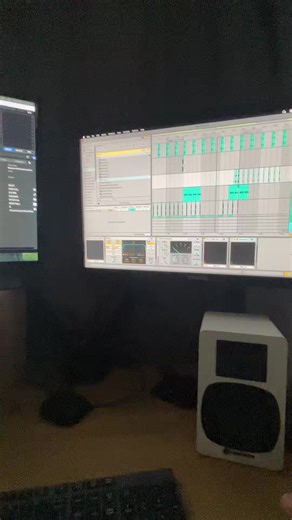 New one - Computer Garbage #ableton #house