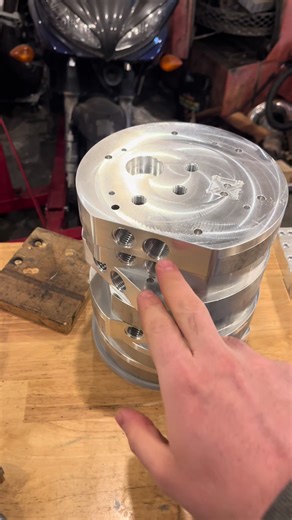 Setuping up awkward part to machine. #cnc #cncmachining #cncsetup #machining #metalwork