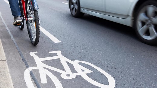 New state law requires drivers to change lanes to pass bicyclists