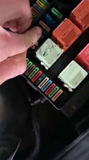 E36 Coupe window stuck (fuse problem)