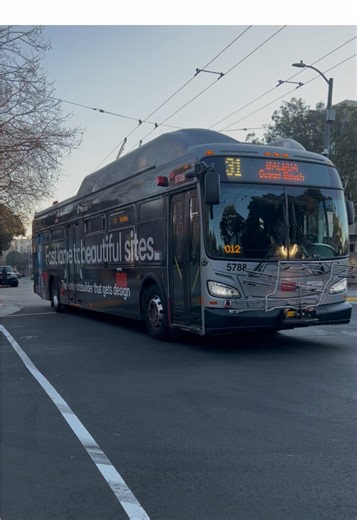 ✨Let me know in the comments below! @SFMTA Muni #muni #publictransportation #bus #sanfrancisco #california