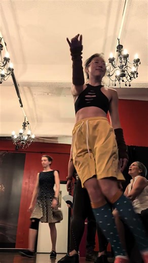freestyle at swing Hawaii jitterbugs