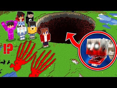 We Found BIG FOOTPRINTS Of Irritator In Minecraft!!