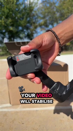 Ai Face tracking and Stabilization are game changers, would you buy this selfie stick ? #selfiestick #tiktokshop