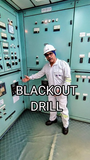 As per SOLAS, the emergency generator of the ship should satisfy the following conditions, 1) The emergency generator should come on load automatically within 45 seconds of the power failure. 2) There should be at least two means of start (mostly battery start and hydraulic start) provided for the emergency generator. 3) Emergency generator and emergency switchboard should be provided above the uppermost continuous deck. 4) Emergency generator should be able to start with a list of upto 22.5 deg