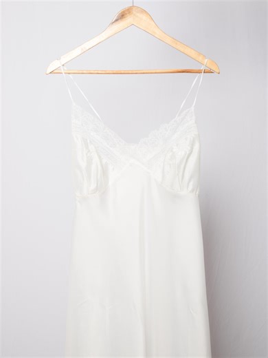 Vintage Sheer Nylon Full Slip With Lace Trim Floral Bust Details Size L Feminine Gift for Girlfriend - Etsy Australia