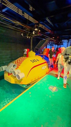 767K views · 45K reactions | Submarine attraction: ever seen something like this? 樂 Guests step into a submarine and glide through an aquarium filled with tropical fish, rays, and even small sharks. Alongside the real marine life you’ll also spot LEGO sea creatures. Deap Sea Aventure is located at Legoland Windsor.  #legoland #windsor #submarine #aquarium #attraction | Themepark_Explorers | Facebook